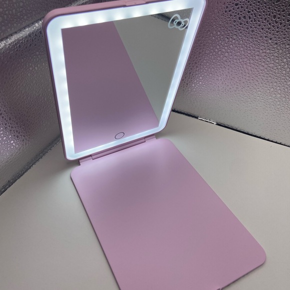 Hello kitty Touchpad Mirror NEW - Picture 8 of 9